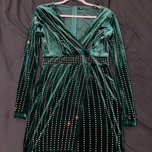 Windsor Alexa Velvet Wrap Dress (Green)